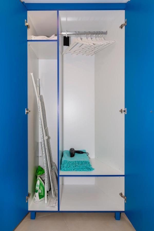 Blue And White Apartment Vipgreece Athens Ngoại thất bức ảnh
