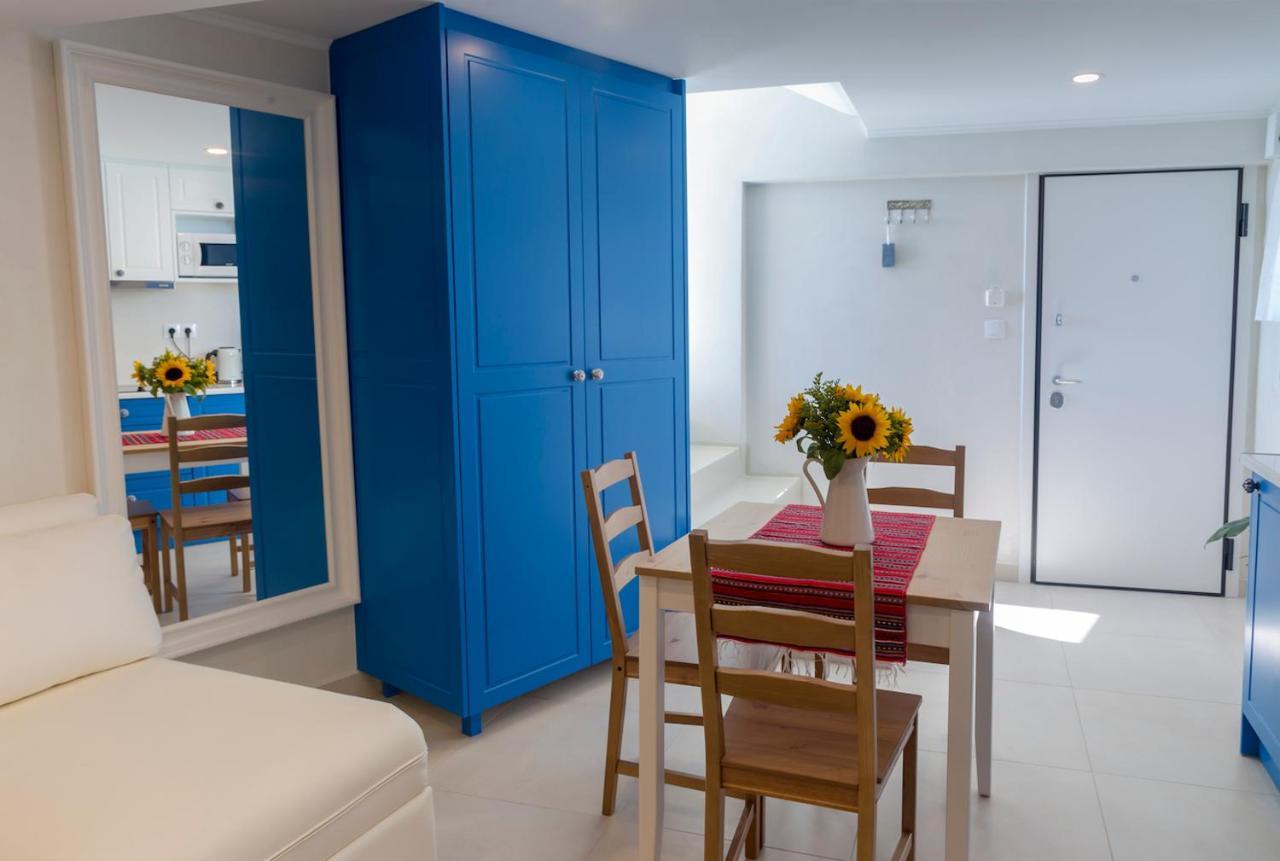 Blue And White Apartment Vipgreece Athens Ngoại thất bức ảnh